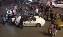 地摊车爆料视频真实吗,揭秘真相还是虚构传闻？